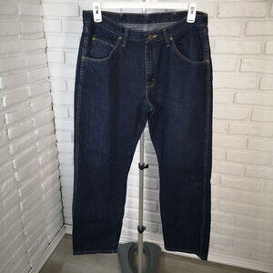 Wrangler Men's Size 34/30 Medium Wash Straight Legs Blue Jeans